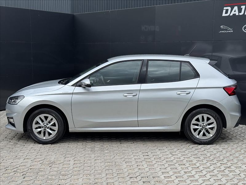 Škoda Fabia 1,0 MPI 130LET ZÁRUKA ČR DPH - fotka 5 z 29