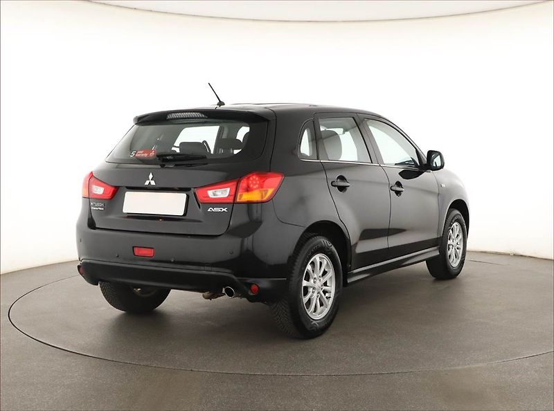 Mitsubishi ASX (2016) 1.6 MIVEC, Tempomat - fotka 5 z 14