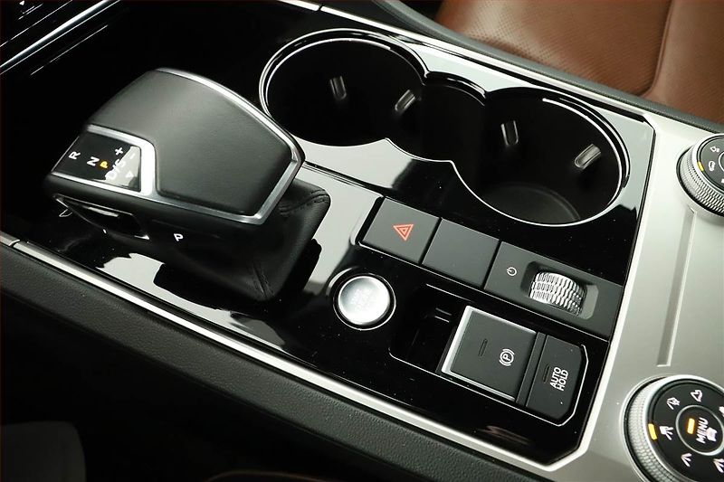 Volkswagen Touareg (2020) 3.0 TDI - fotka 10 z 21