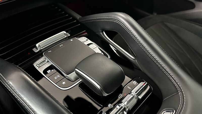 Mercedes-Benz GLS 63 AMG / TOP VÝBAVA - fotka 41 z 68