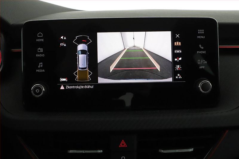 Škoda Kamiq (2025) 1.0 TSI, MONTE CARLO, AUTOMAT - fotka 14 z 20