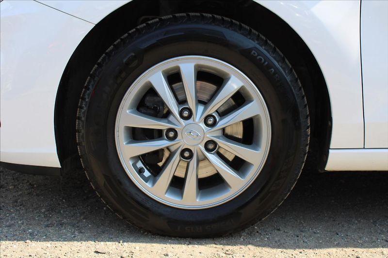 Hyundai i30 1,5 CVVT  NOVÉ V ČR,1.MAJITEL - fotka 24 z 26