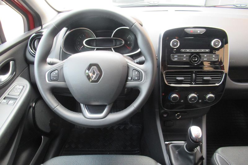 Renault Clio 0.9 TCe KLIMA VYHŘÍV. SEDADLA - fotka 10 z 20