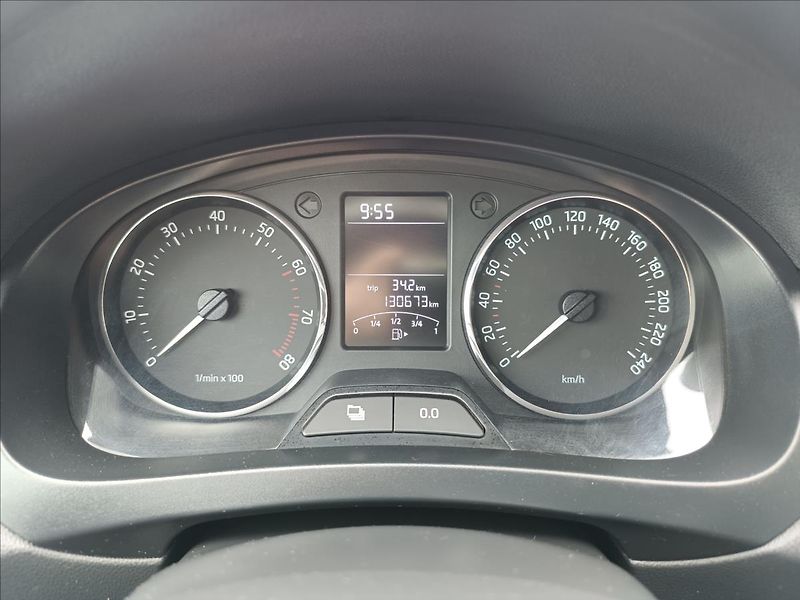 Škoda Rapid 1,2 TSi Ambition - fotka 13 z 17