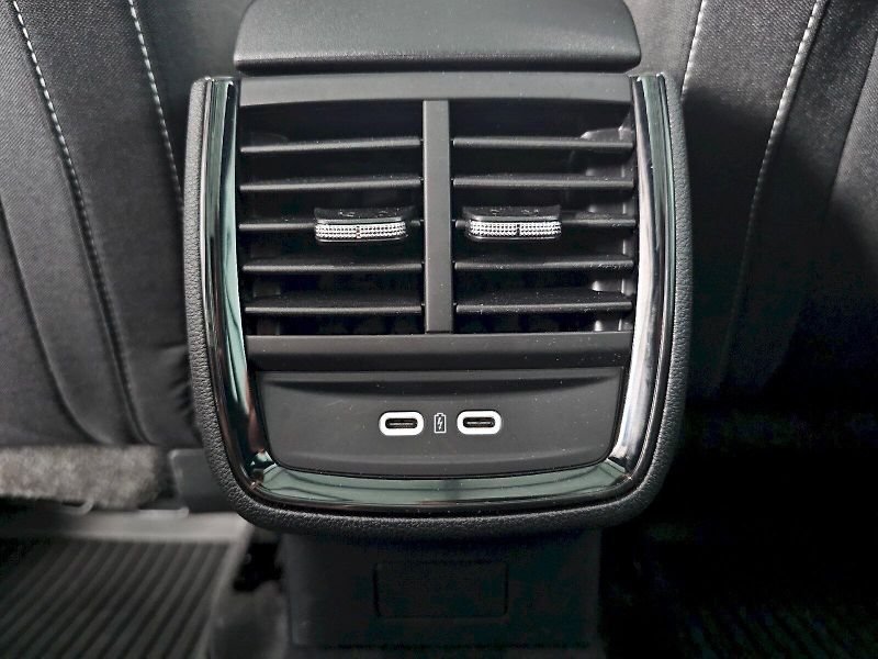 Škoda Scala (2022) 1.5TSi 110kW MONTE CARLO - fotka 24 z 29