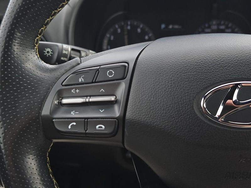 Hyundai Kona (2018) Style Premium 1.6T-GDi A/T 4x4 - fotka 11 z 30