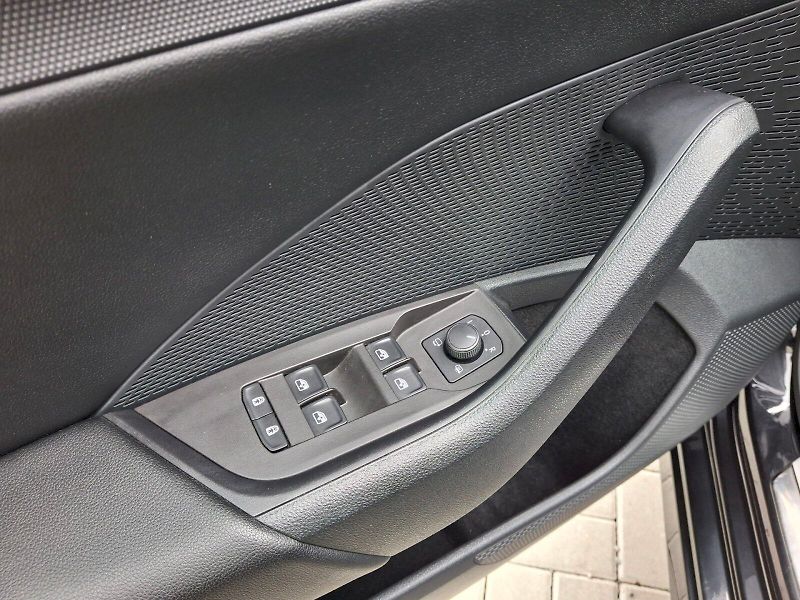Škoda Octavia (2021) Combi Style Plus DSG 2,0TDi 11 - fotka 32 z 35