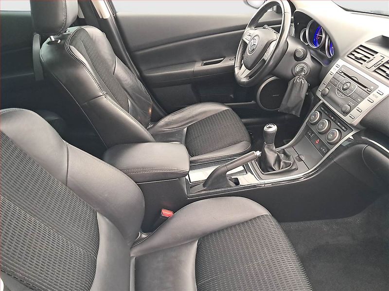 Mazda 6 (2008) 2.5, Serv.kniha, Xenony - fotka 9 z 15