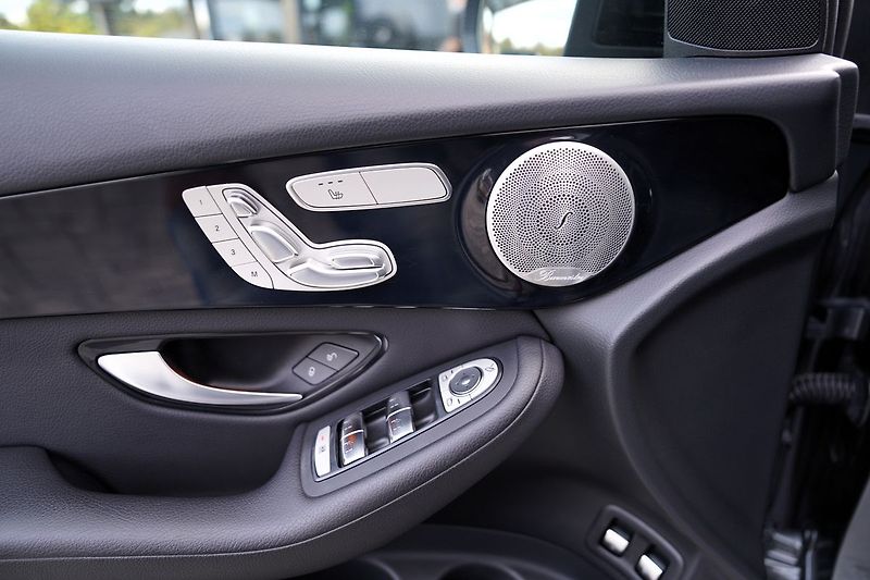 Mercedes-Benz GLC 220d 4Matic/facelift - fotka 18 z 42