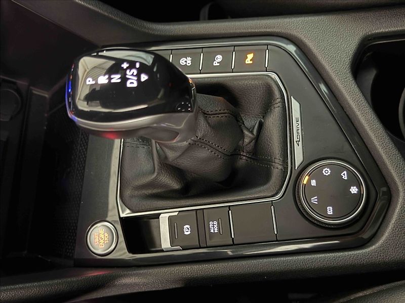 Seat Tarraco 2,0 TSI FR 1.MAJITEL 4X4 AT - fotka 17 z 23