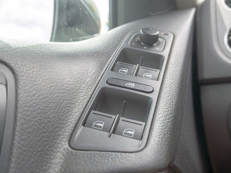 Volkswagen Tiguan (2009) ČR 2.0TDI 125KW – TAŽNÝ - fotka 30 z 50