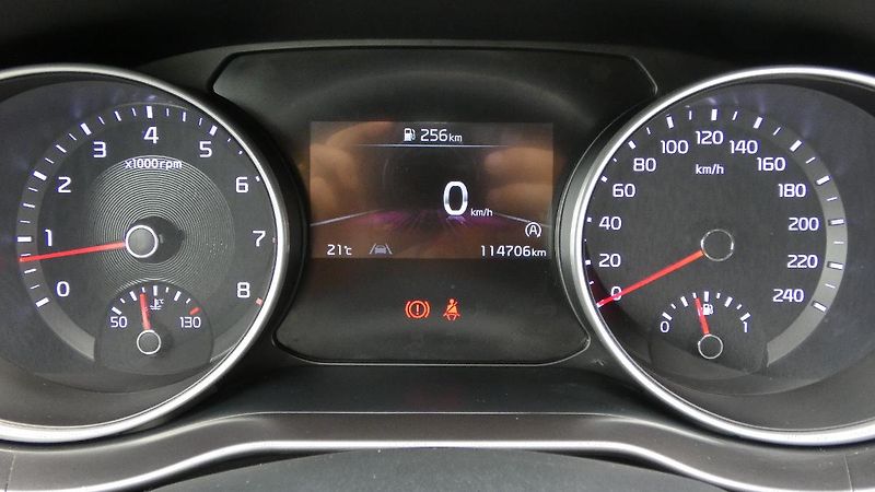 Kia Ceed 1.5 T-GDI 118kW SPIN - fotka 13 z 22