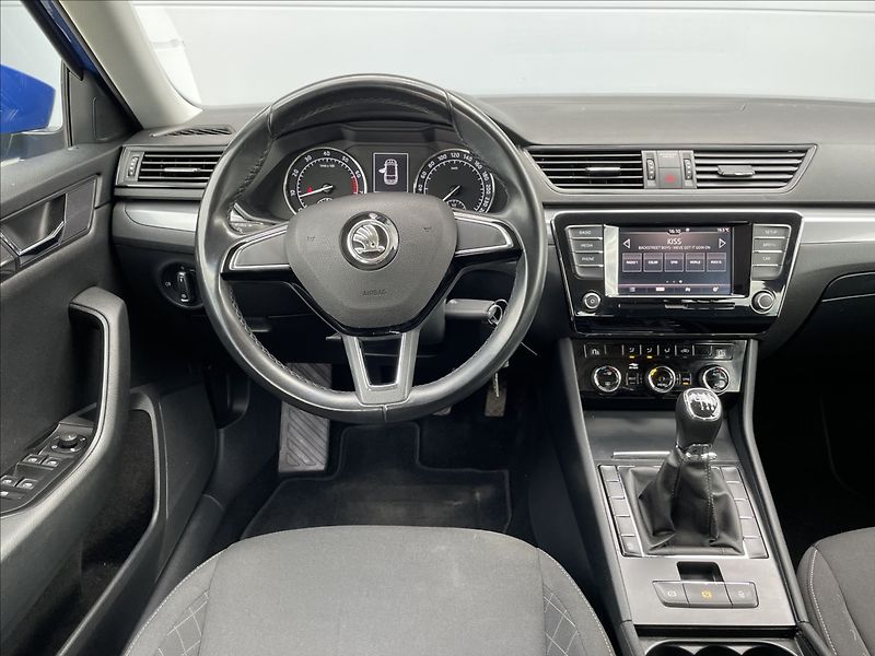 Škoda Superb 1,4 TSI 110KW ČR. - fotka 10 z 24