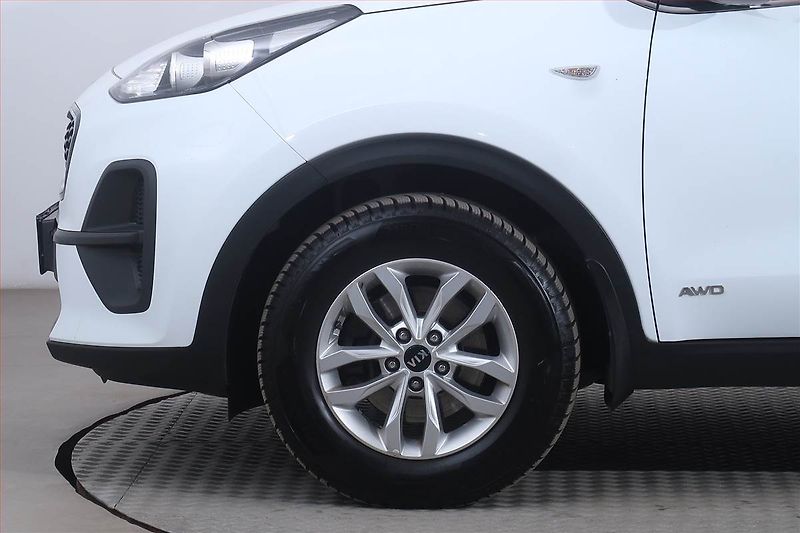 Kia Sportage (2021) 1.6 T-GDI, 4X4, Serv.kniha - fotka 15 z 20