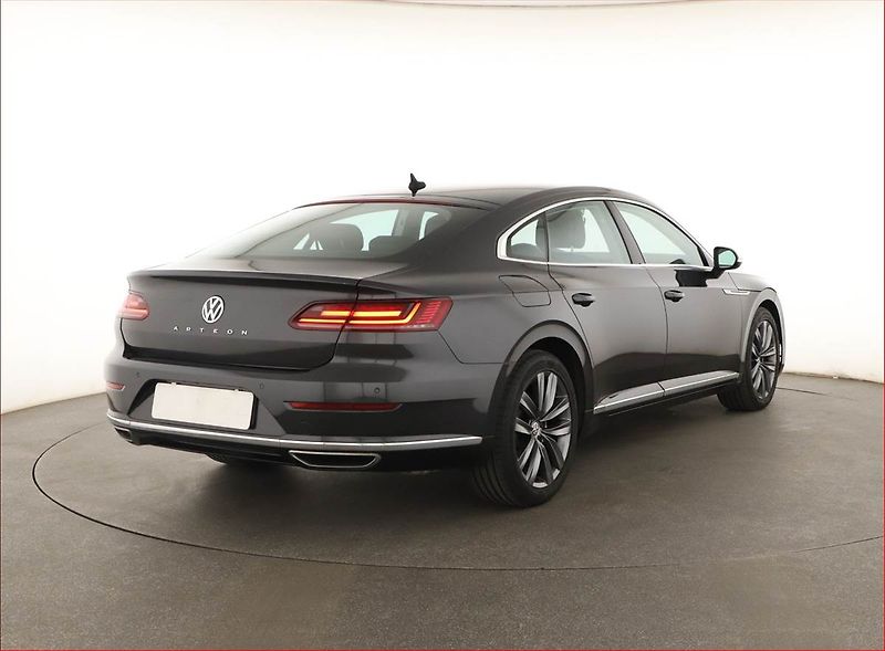 Volkswagen Arteon (2019) Elegance 2.0 TSI - fotka 5 z 21