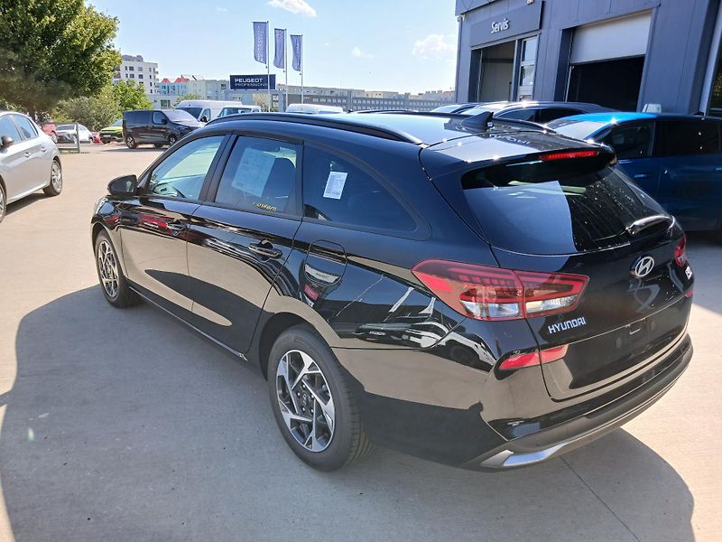 Hyundai i30 1,6T-GDI DCT N -LINE GO CZECH - fotka 4 z 12