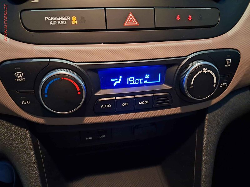 Hyundai i10 (2016) 1.0i, ČR, AC - fotka 13 z 14