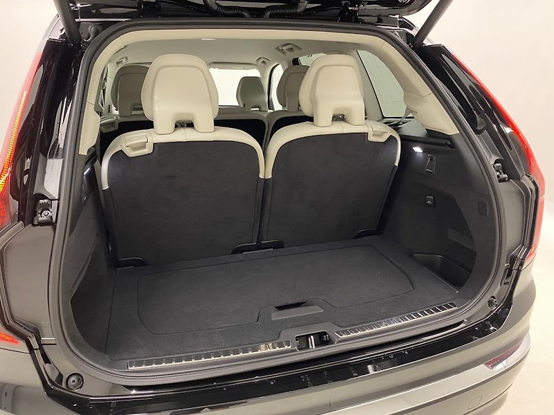 Volvo XC90 (2026) T8 AWD Plug-in BRIGHT PLUS 7m - fotka 24 z 74