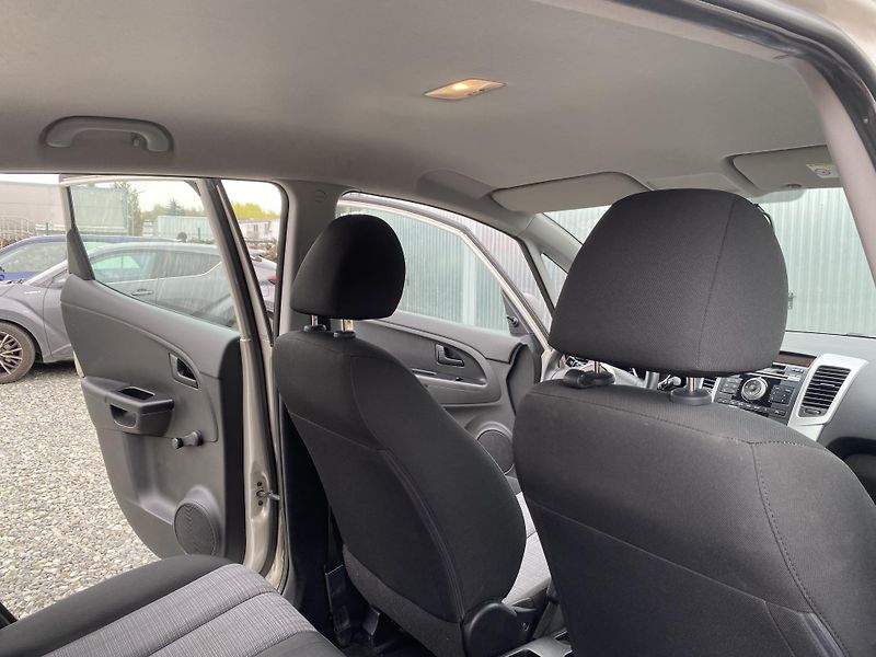 Kia Venga 1.4i 16v 90PS KLIMA SERVIS!!!  - fotka 120 z 144