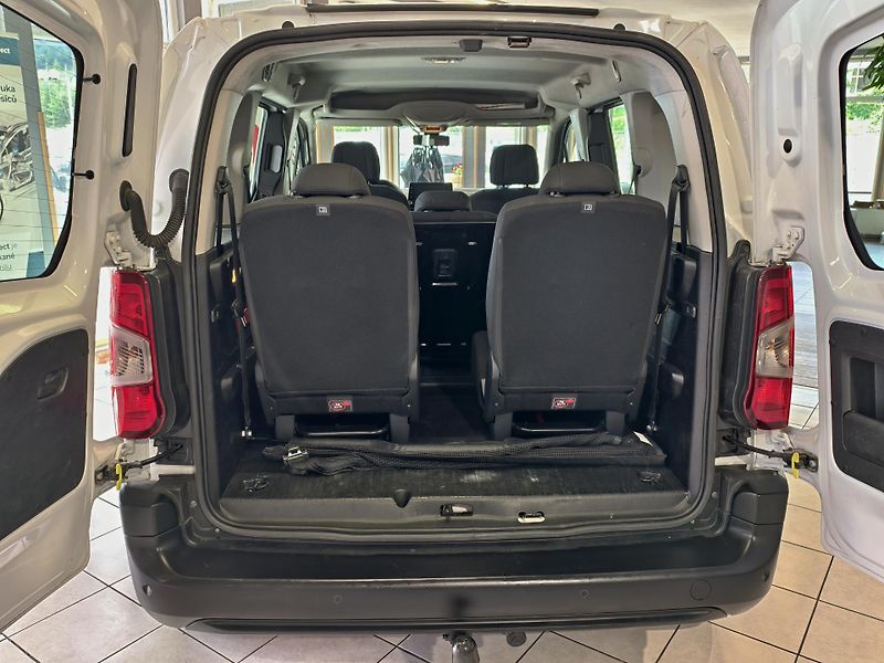 Peugeot Rifter 1.5 BHDi 96kW 7 MÍST, LANE, ČR - fotka 10 z 21