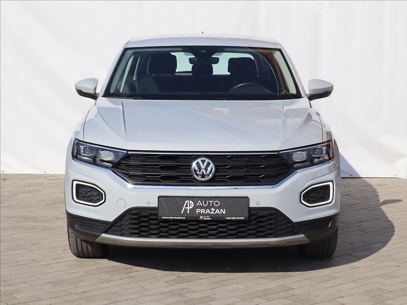 Volkswagen T-Roc 1,6 TDi Style LED Webasto Asis - fotka 2 z 39