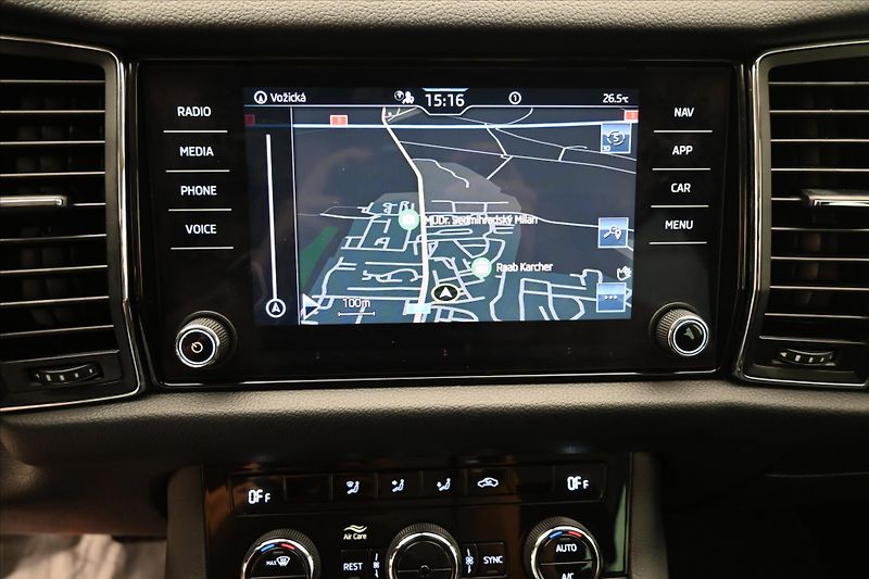 Škoda Kodiaq 2,0 TDI 110kW DSG Ambition Zár - fotka 19 z 30