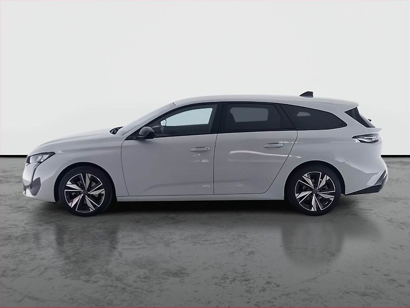 Peugeot 308 (2023) 1.2 PureTech, ČR,1.maj - fotka 3 z 20