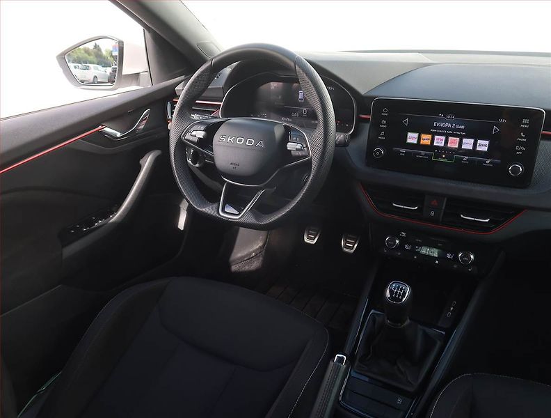 Škoda Scala (2025) 1.0 TSI, Drive, FullLed - fotka 7 z 21
