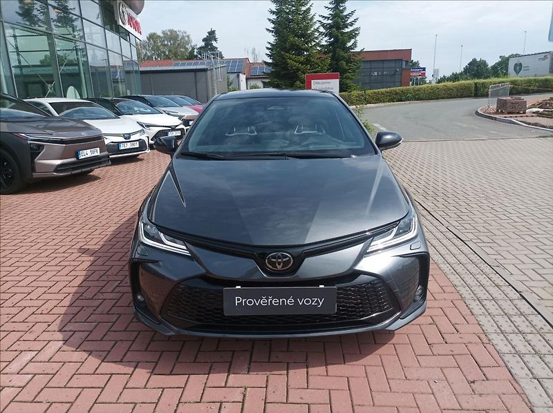 Toyota Corolla 1,8 GR SPORT - fotka 6 z 20