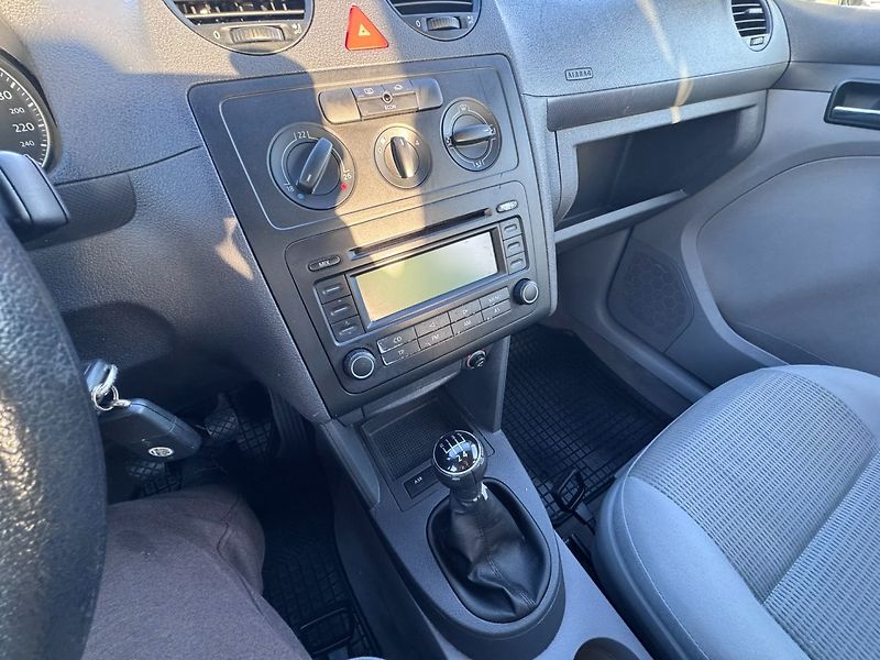 Volkswagen Caddy (2005) 2,0SDI 51KW 7 MÍST 2X ŠOUPAČKY - fotka 29 z 50