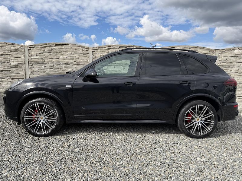 Porsche Cayenne 3.0TDI V6 265PS 4x4 GTS PAKET! - fotka 1 z 159