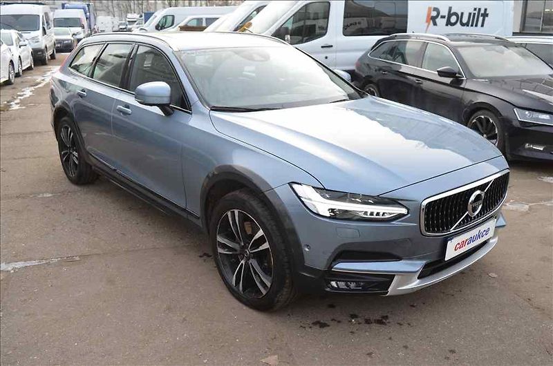 Volvo V90 (2017) CROSS COUNTRY D5 2,0 AWD - fotka 3 z 24