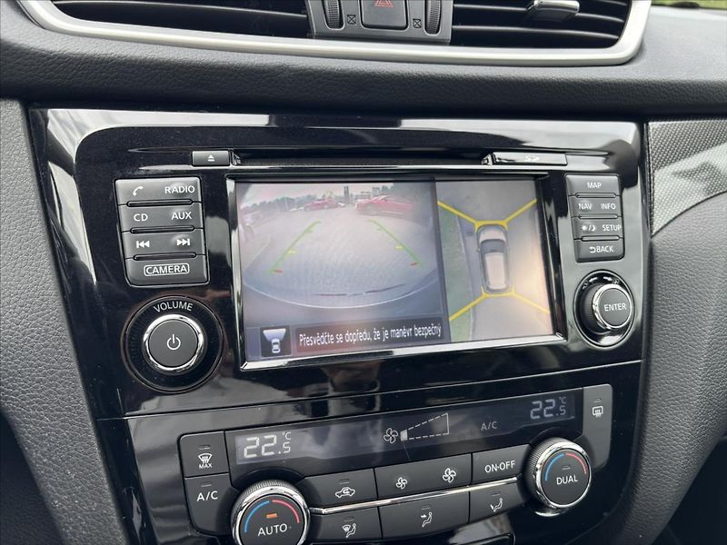 Nissan X-Trail 1,6 D PLNÝ SERVIS 360° PANORAM - fotka 23 z 44