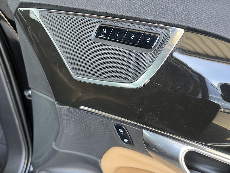 Volvo XC90 D5 AWD VENT // REZERVACE - fotka 13 z 58