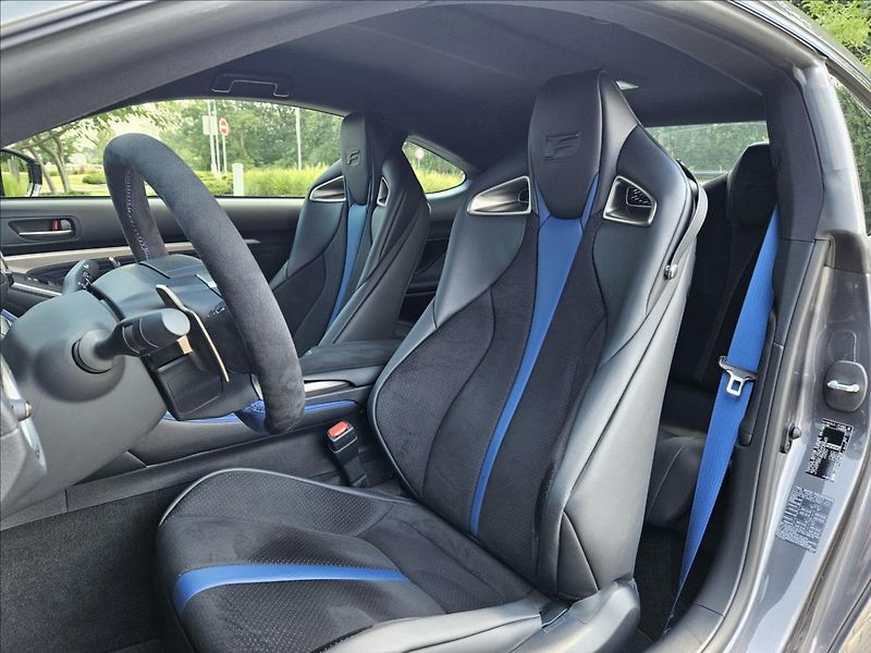 Lexus RC F 5,0 Track Edition - fotka 7 z 17