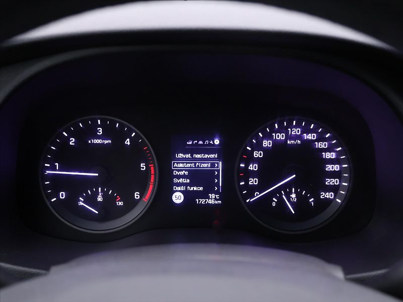 Hyundai Tucson 1,7 CRDI 85kW Czech Edition - fotka 17 z 31