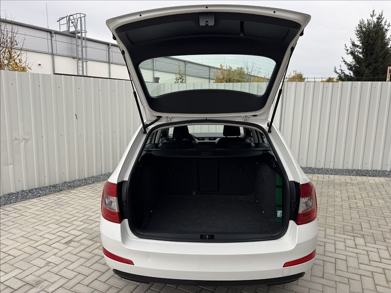 Škoda Octavia 1,6 TDI 81kW 2.maj. původ ČR - fotka 12 z 50