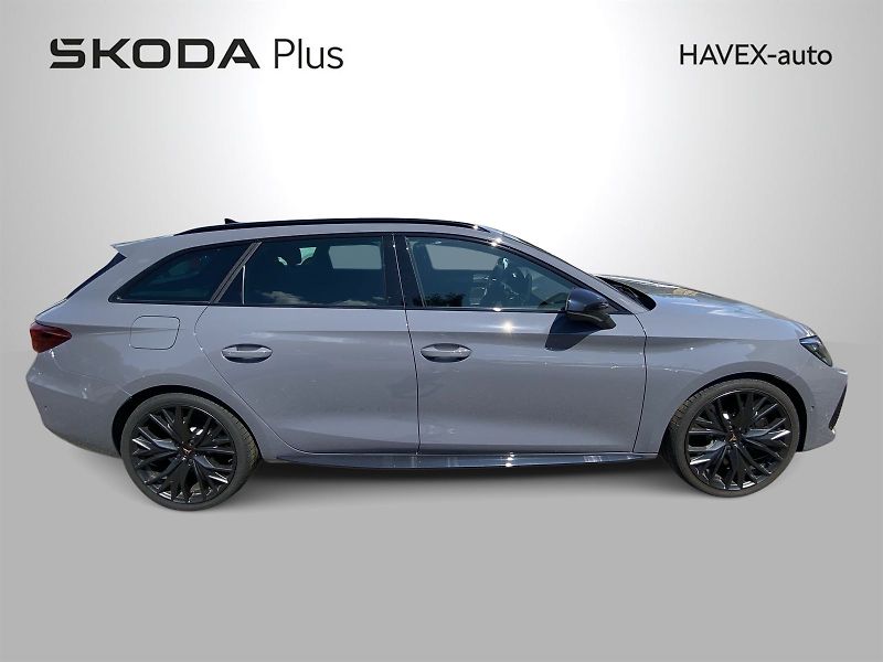 Cupra Leon (2025) SP VZ 2.0 TSI 333k DSG 4WD - fotka 3 z 40