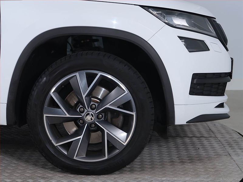 Škoda Kodiaq (2019) Sportline 2.0 TDI 4x4 - fotka 15 z 31