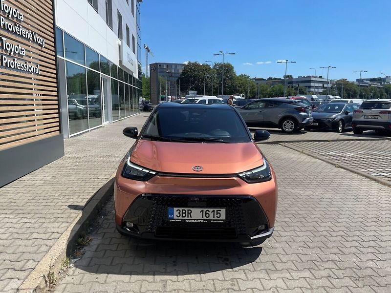 Toyota Aygo 1,5 STYLE SMART - fotka 2 z 10