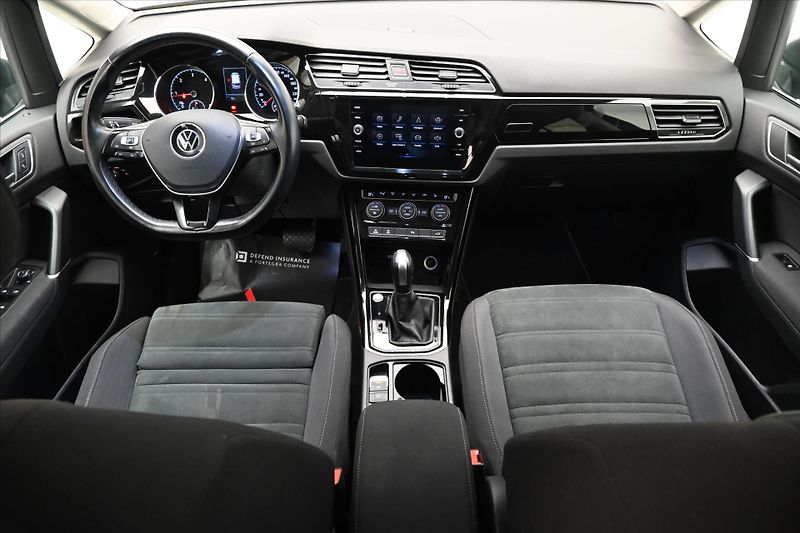 Volkswagen Touran 2,0 TDI 110 KW DSG 7 MÍST Záru - fotka 16 z 34