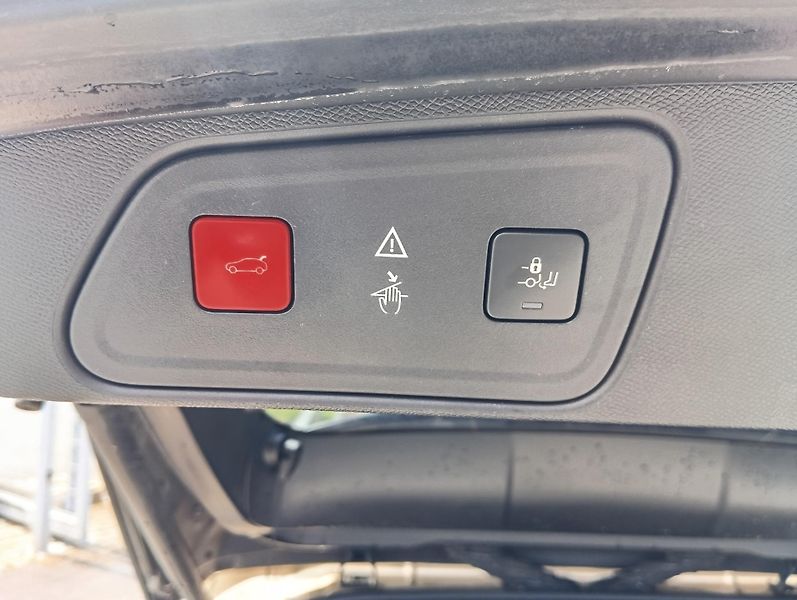 Peugeot 3008 (2016) ALLURE 2.0 HDi 150k MAN6 - fotka 29 z 30