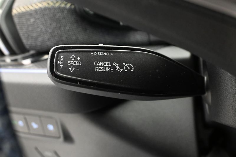 Škoda Kodiaq 2,0 TDI 142 kW Selection 4x4 T - fotka 23 z 31