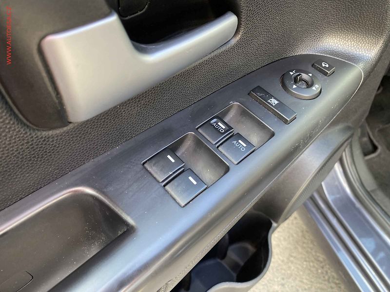 Kia Venga (2015) 1.6 CRDi, Panor, navi - fotka 13 z 18
