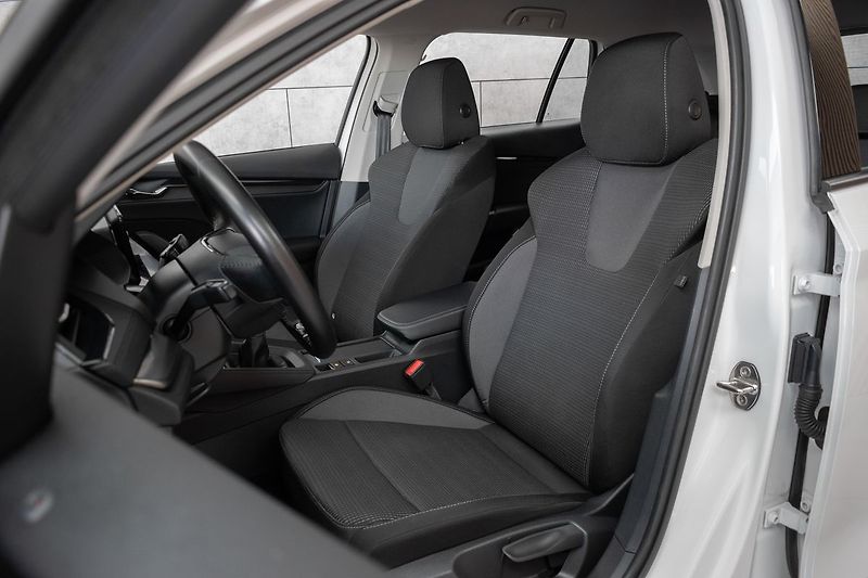 Škoda Octavia 2.0 TDI 110kW AMBITION+*ČR 1.M - fotka 10 z 37