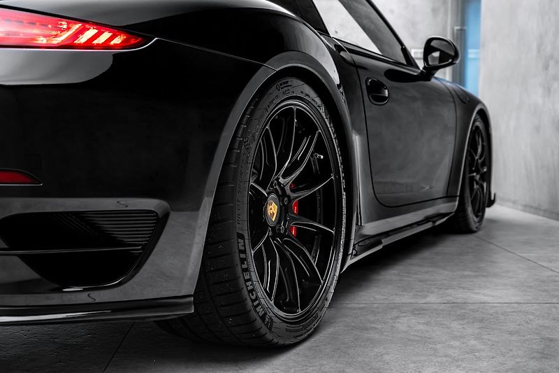 Porsche 911 Turbo, Techart, Alcantara - fotka 15 z 34