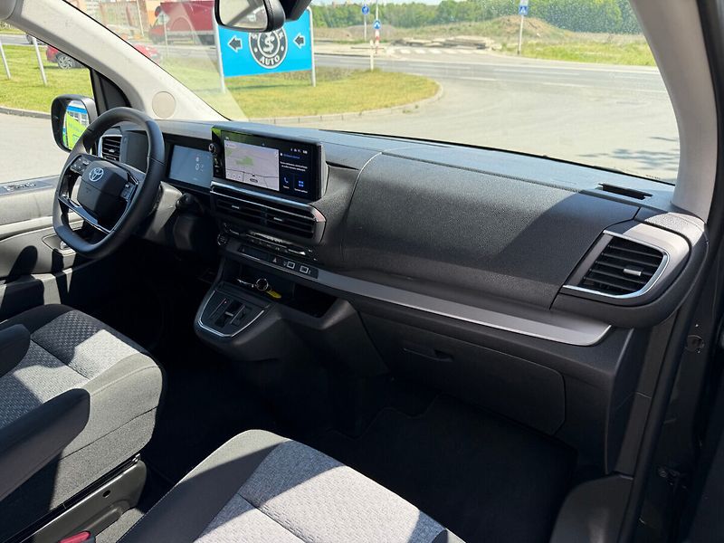 Toyota ProAce Verso L2 2.2D 8AT Family - fotka 6 z 8