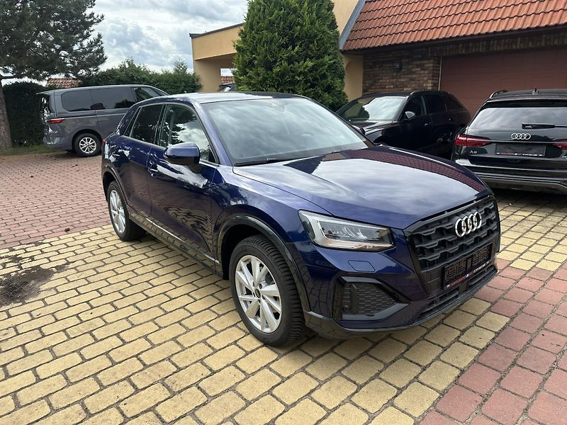 Audi Q2 35TFSi, S-Tronic, kamera - fotka 3 z 16