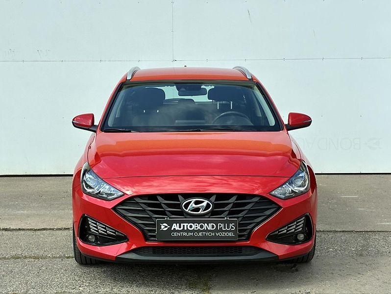 Hyundai i30 1.5 DPi 81kW FAMILY Comfort - fotka 4 z 21