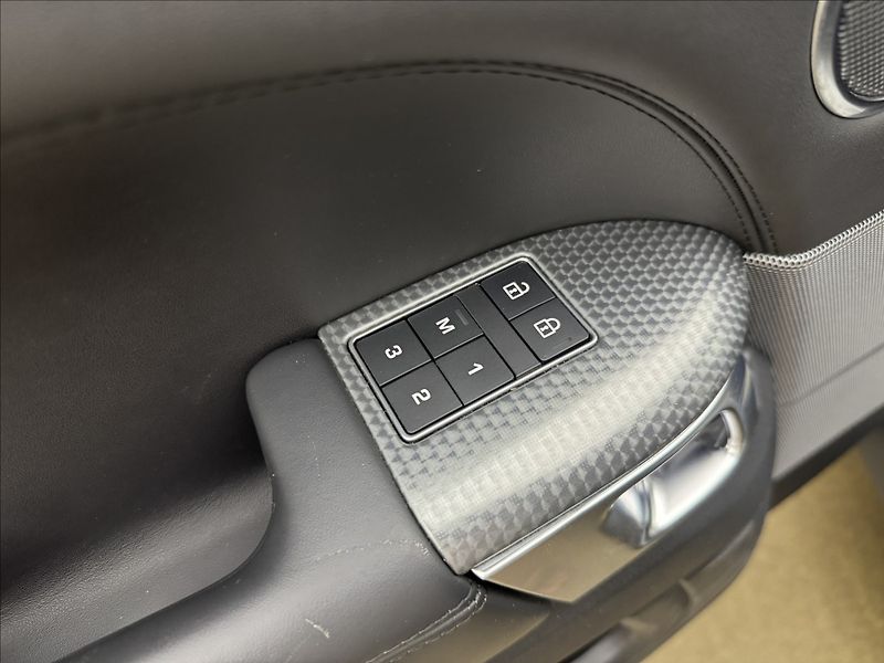 Land Rover Range Rover Sport 3,0 P400 HST KARBON HUD PANO - fotka 36 z 52